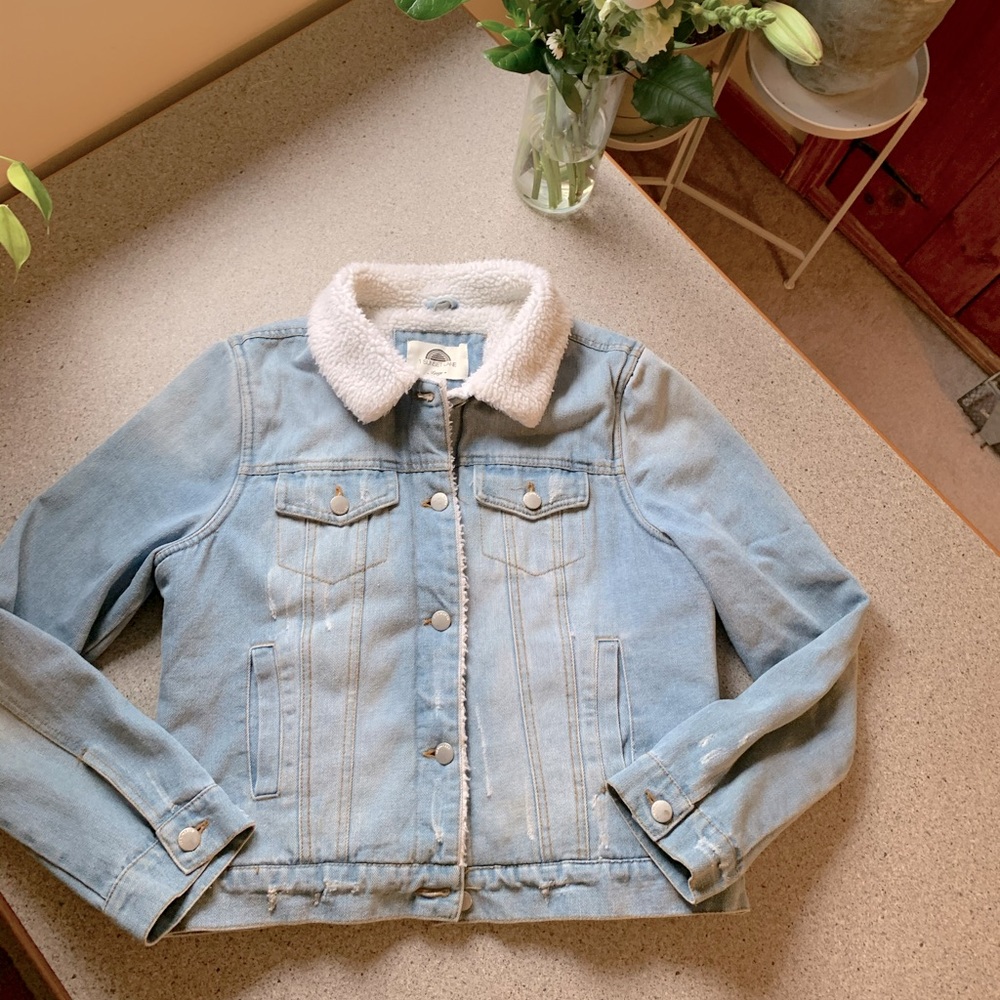 Denim Jean Jacket with Sherpa Lining Size Large